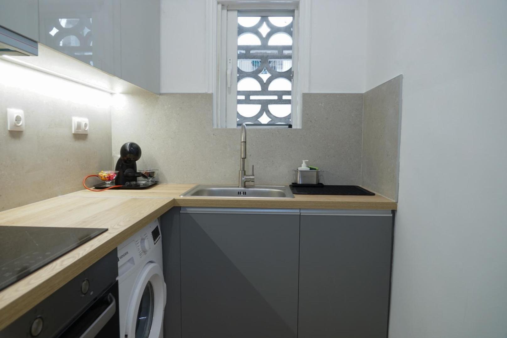 Comfy Studio Apartment Very Close To City Centre Athens Exterior photo